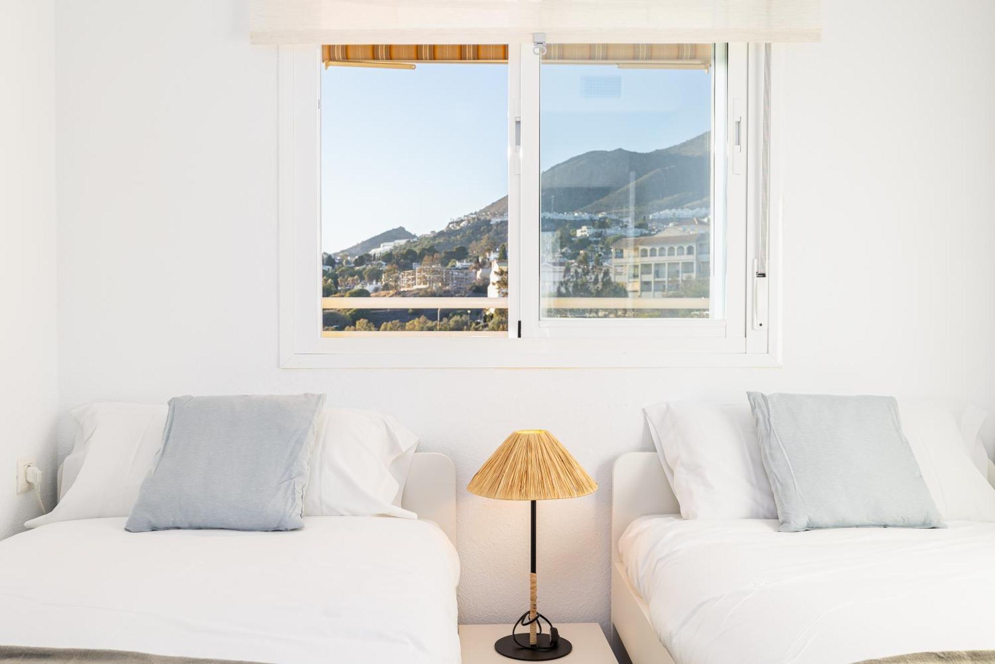 Holidays2Nueva Torrequebrada 2 Bedrooms And 2 Bathrooms, Terrace, Community Pool And Garage Benalmádena Exteriér fotografie